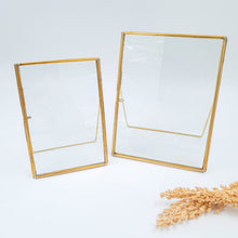 Load image into Gallery viewer, Stand Frame Glass
