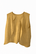 Load image into Gallery viewer, Cotton Crepe Gauze Sleeveless Shirt Button
