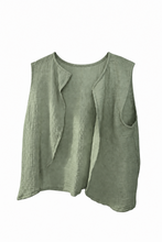 Load image into Gallery viewer, Cotton Crepe Gauze Sleeveless Shirt Button
