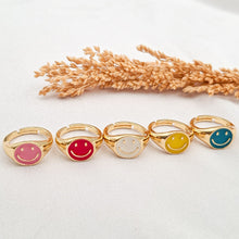 Load image into Gallery viewer, Ring Enamel Smile
