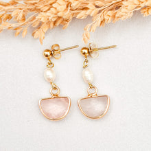 Load image into Gallery viewer, Earring Stud Dot Pearl with  Stone
