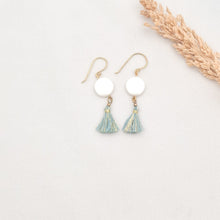 Load image into Gallery viewer, Earring Full Moon Tassel
