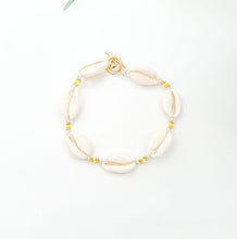 Load image into Gallery viewer, Bracelet Cowrie Magic Mermaid
