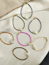 Load image into Gallery viewer, Bracelet Beads Full Moon Pearl
