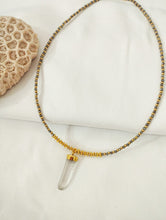 Load image into Gallery viewer, Necklace Crystal with Pendant Crystal Quartz
