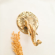 Load image into Gallery viewer, Hook Elephant Batik
