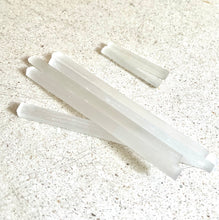 Load image into Gallery viewer, Crystal Healing Selenite
