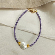Load image into Gallery viewer, Bracelet Beads Full Moon Pearl
