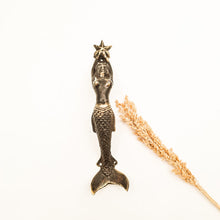 Load image into Gallery viewer, Handle Brass Mermaid
