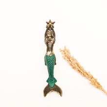 Load image into Gallery viewer, Handle Brass Mermaid
