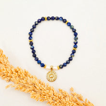 Load image into Gallery viewer, Bracelet Gemstone Small Signet
