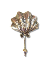 Load image into Gallery viewer, Brass Hook Sea Shell

