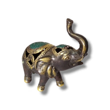 Load image into Gallery viewer, Brass Decor Kerawang Trunk Up
