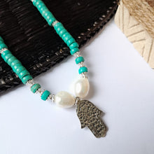Load image into Gallery viewer, Necklace Turquoise and Pearl
