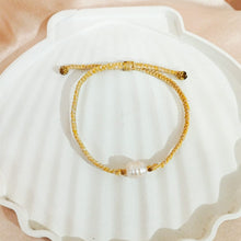 Load image into Gallery viewer, Bracelet Kepang Pearls
