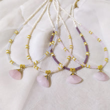 Load image into Gallery viewer, Choker Half Pearl Fan Pendant
