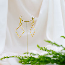 Load image into Gallery viewer, Earring Double Square
