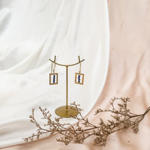 Load image into Gallery viewer, Earring Cleopatra Square Short
