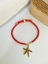 Load image into Gallery viewer, Bracelet Spiral Gold with Charm
