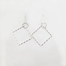 Load image into Gallery viewer, Earring Double Square
