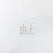 Load image into Gallery viewer, Earring Cleopatra Square Short
