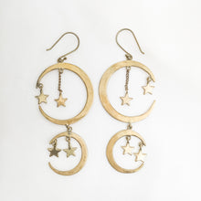 Load image into Gallery viewer, Earring Moon and Star
