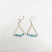 Load image into Gallery viewer, Earring Triangle with Stone
