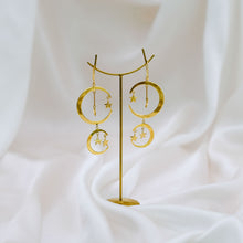 Load image into Gallery viewer, Moon and Star Errings Golden handmade Jewellery
