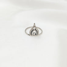 Load image into Gallery viewer, Ring India Small Pagoda
