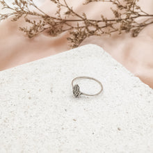 Load image into Gallery viewer, Ring India Small Hamsa Hand
