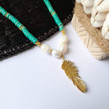 Load image into Gallery viewer, Necklace Turquoise and Pearl
