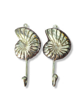 Load image into Gallery viewer, Hook Brass Shell
