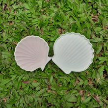 Load image into Gallery viewer, Decorative Plate Shell
