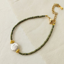 Load image into Gallery viewer, Bracelet Beads Full Moon Pearl
