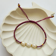 Load image into Gallery viewer, Bracelet Macrame Pearl
